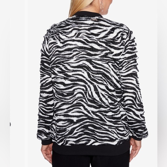 Alfred Dunner Upper East Side Zebra Print Bomber zip up Jacket - Picture 2 of 14
